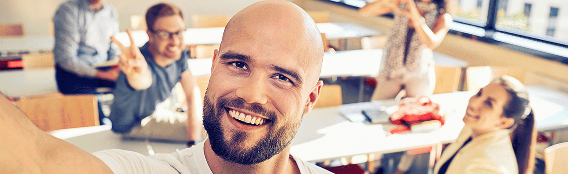 Kommunikationsmanagement Profil Header Bild