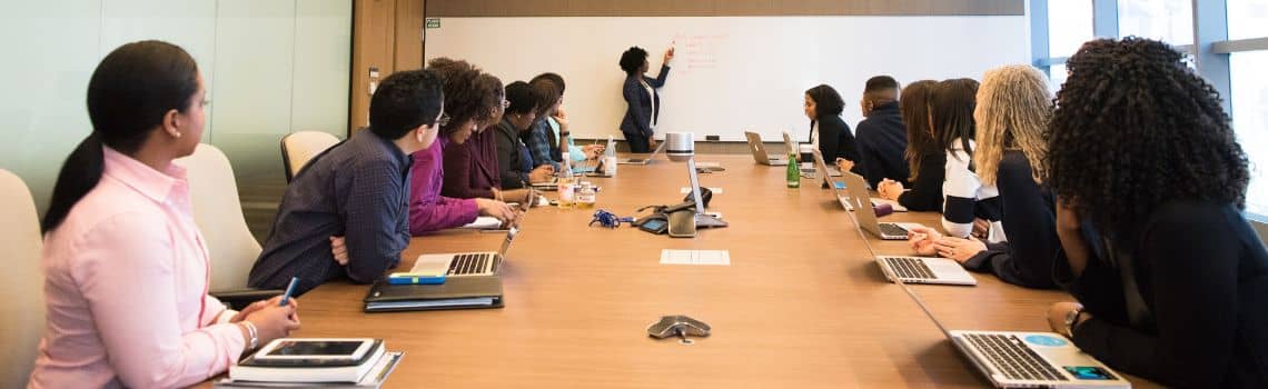 General Management Profil Header Bild