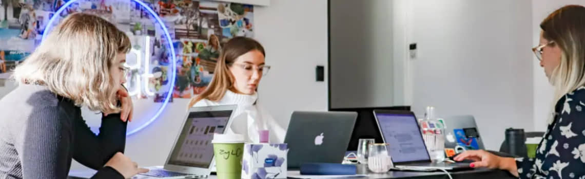Online Marketing (M.A.) Profil Header Bild
