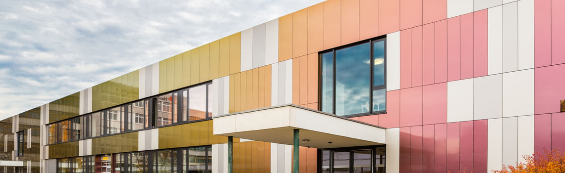 Business & Law in Accounting and Taxation Profil Header Bild