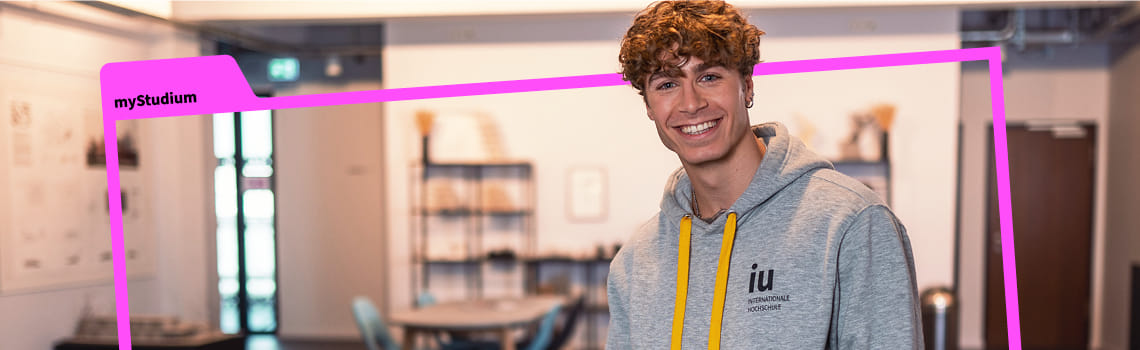 mystudium - IU Internationale Hochschule Studiengänge Profil Header Bild
