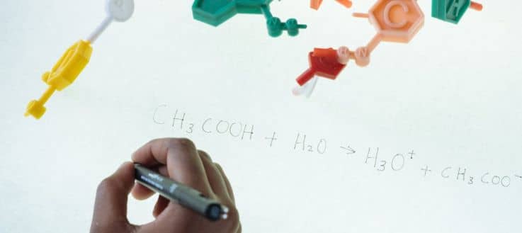 Chemie studieren an der JKU: Was macht dieses Studium aus?